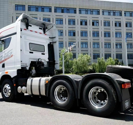 6X4 Drive Wheel Sinotruck HOWO Tractor Truck 371HP 420HP Tractor Head with Customization
