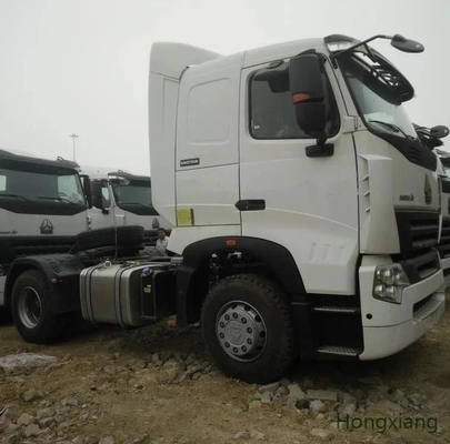 Sinotruk HOWO 6X4 420HP 10 Wheels Cargo Tow Dumper Tractor Trucks with 8.2tons Capacity