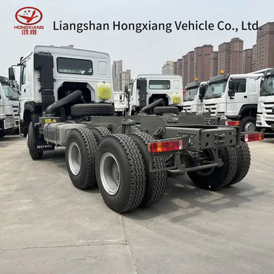 High Roof Tractor Truck with 8.2L Engine Capacity and 8.2tons Load Capacity