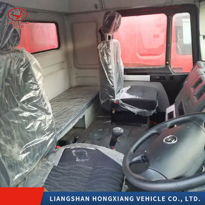Heavy Truck Segement Diesel HOWO Tractor Head Truck with Engine Capacity ＞8L