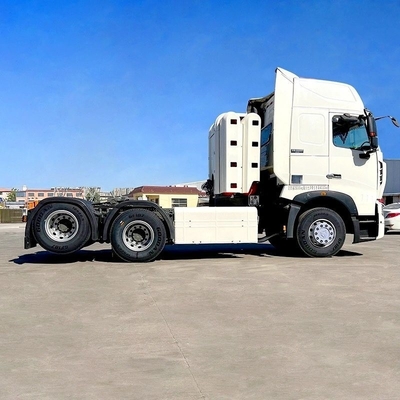 Left Steering HOWO T7 Tractor with Good Condition and 8.2tons Load Capacity