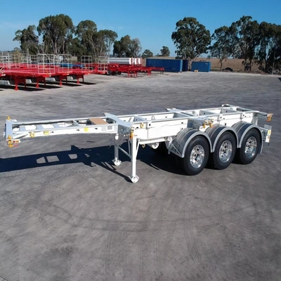 50 Tbelow Load Seven Bridge Tractor Trucks Flatbed Low Bed Semi Trailer with 13t Axle