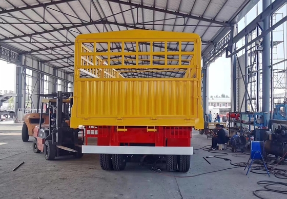 Customizable Cattle/Horse/Sheep Transport Semi Trailer with Pile and Fence Tread 1820mm