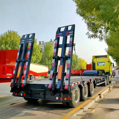 Long Gooseneck 80t Lowbed Lowboy Loader with 2.3 Axles and 1 Year After-sales Service
